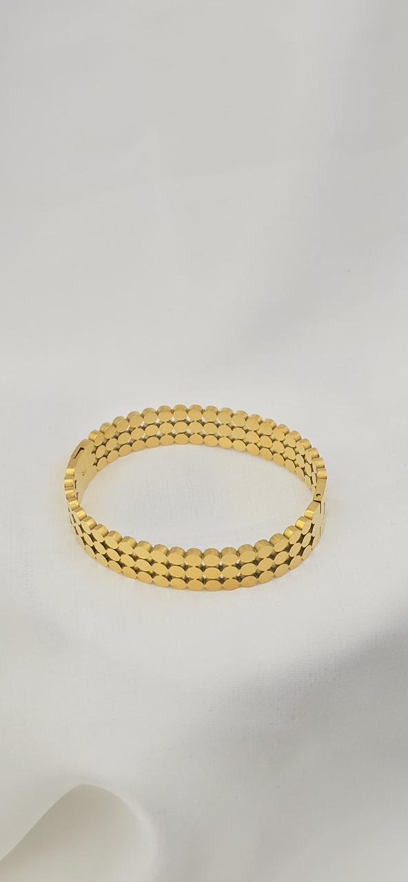 dotted design stainless steel cuff