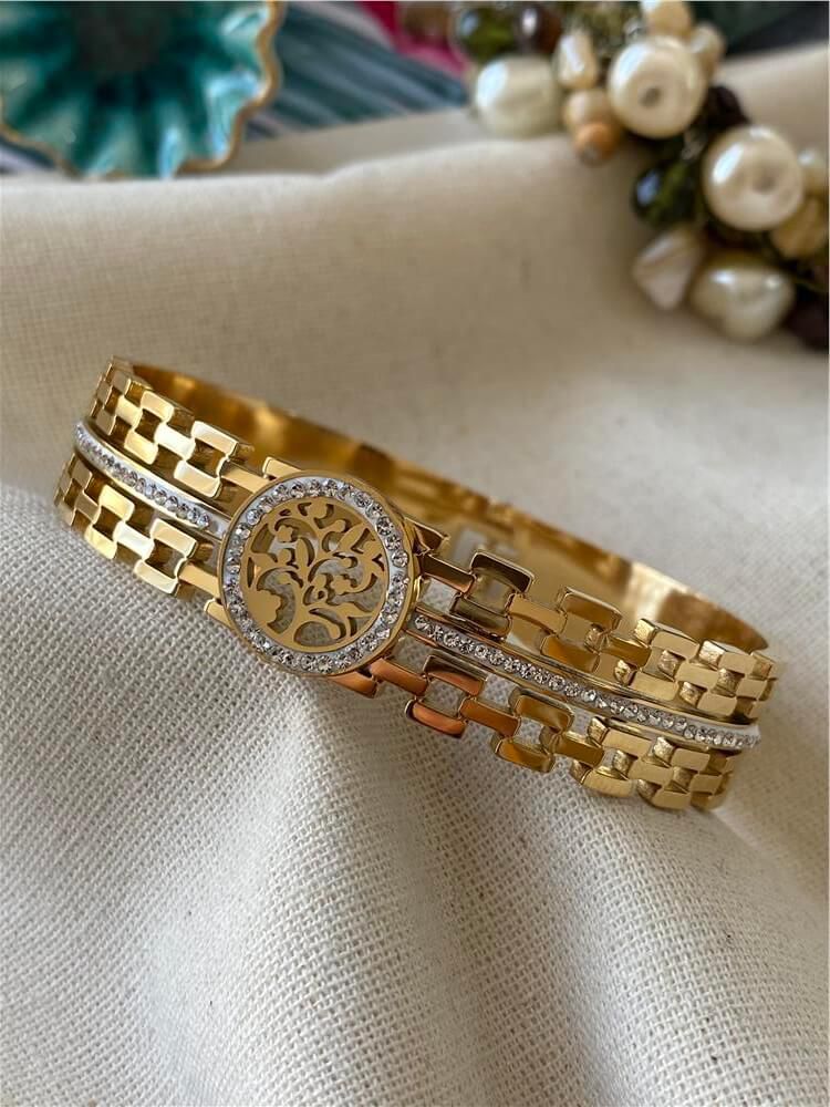 Premium design cuff's